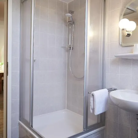 Bernstein-hotel Bootshaus 4*