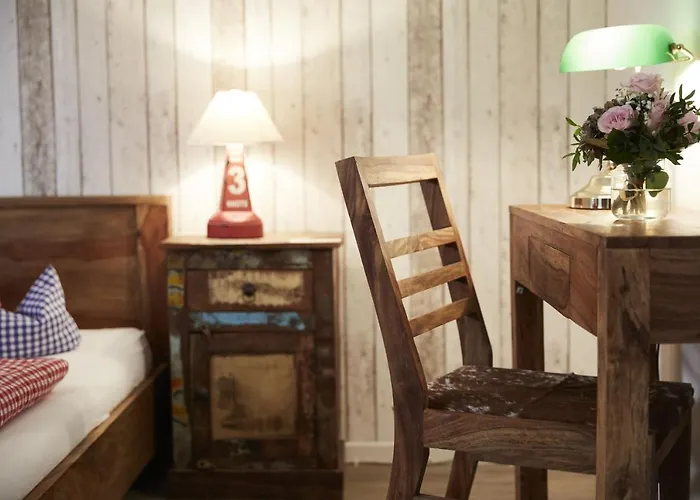 Bernstein-hotel Bootshaus Отель Бюзум