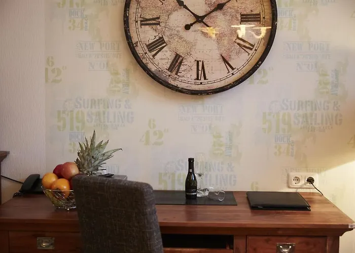 Bernstein-hotel Bootshaus 4*