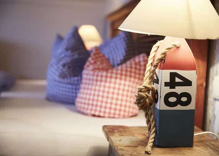 Bernstein-hotel Bootshaus Отель Бюзум