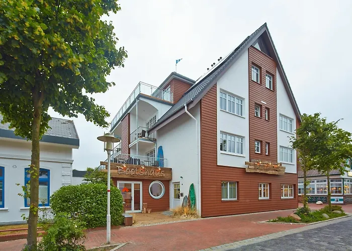 Bernstein-hotel Bootshaus 4* 부숨